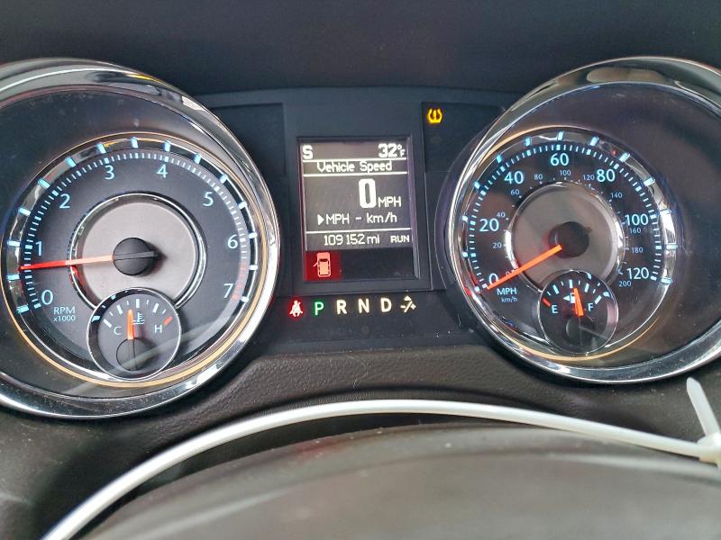 Фото 9 - CHRYSLER MINIVAN