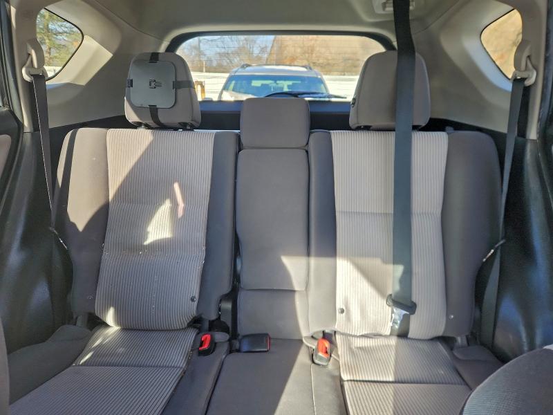 Фото 10 - TOYOTA RAV4