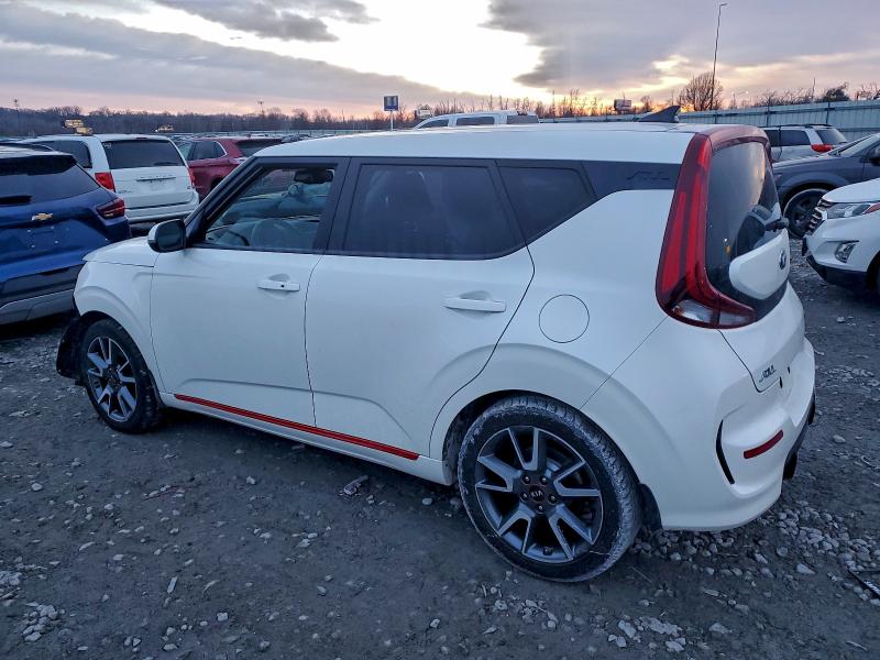 Фото 2 - KIA SOUL