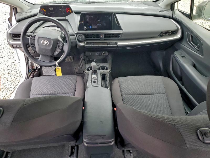 Фото 8 - TOYOTA PRIUS