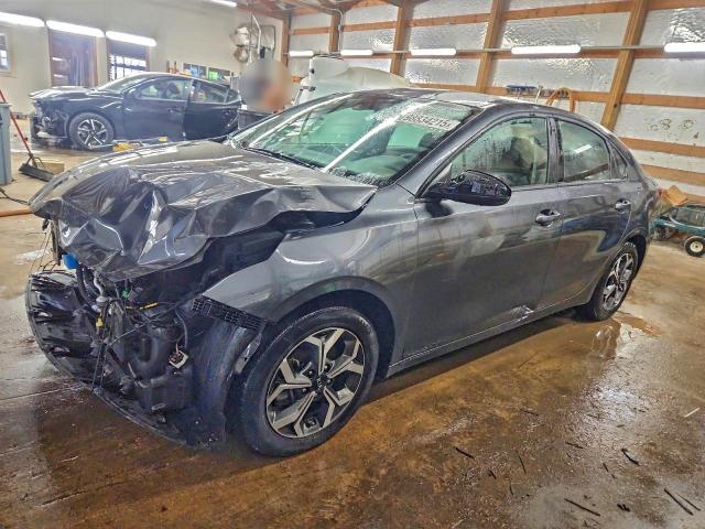 Фото 1 - KIA FORTE