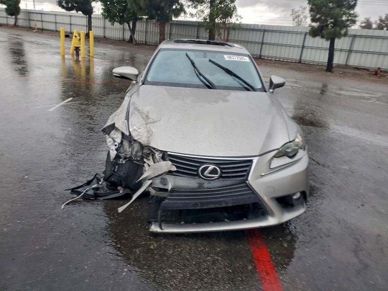 Фото 5 - LEXUS IS