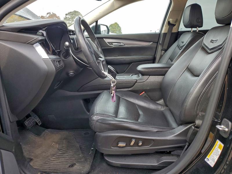 Фото 7 - CADILLAC XT5