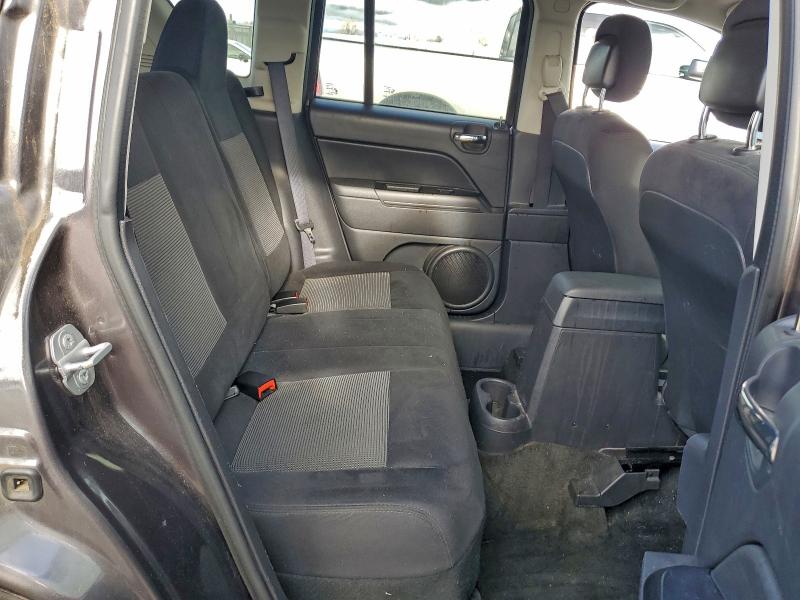 Фото 10 - JEEP COMPASS