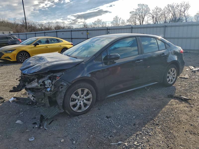 Фото 1 - TOYOTA COROLLA