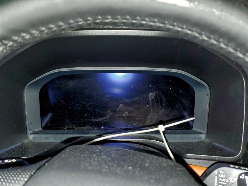 Фото 9 - MITSUBISHI OUTLANDER