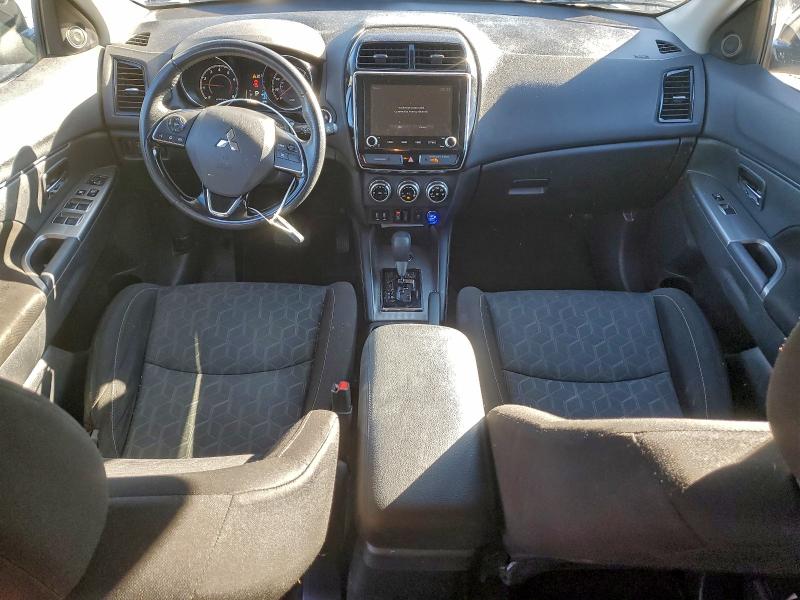 Фото 8 - MITSUBISHI OUTLANDER