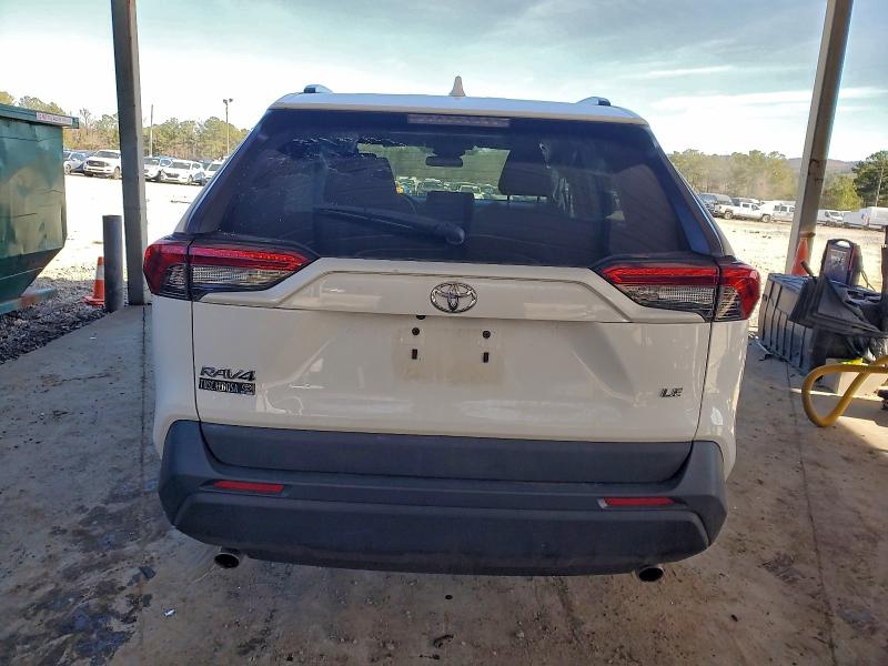 Фото 6 - TOYOTA RAV4