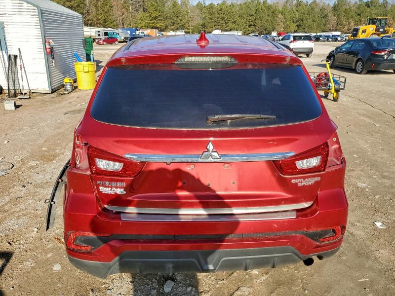 Фото 6 - MITSUBISHI OUTLANDER