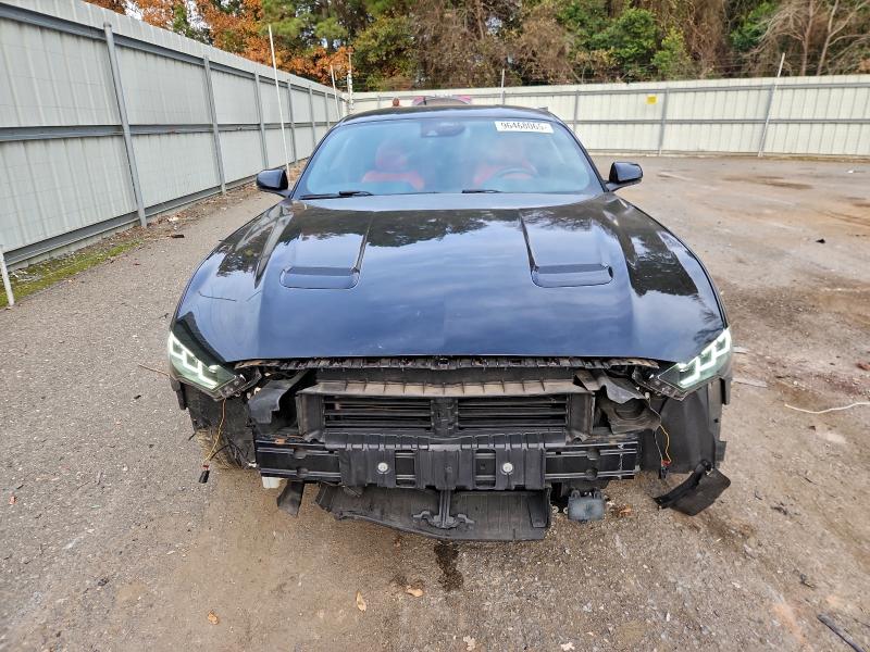 Фото 5 - FORD MUSTANG