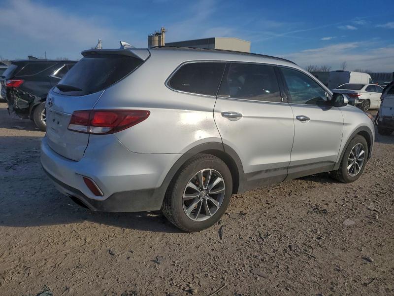 Фото 3 - HYUNDAI SANTA FE