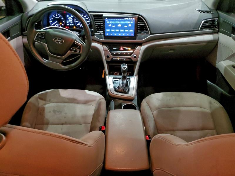 Фото 8 - HYUNDAI ELANTRA