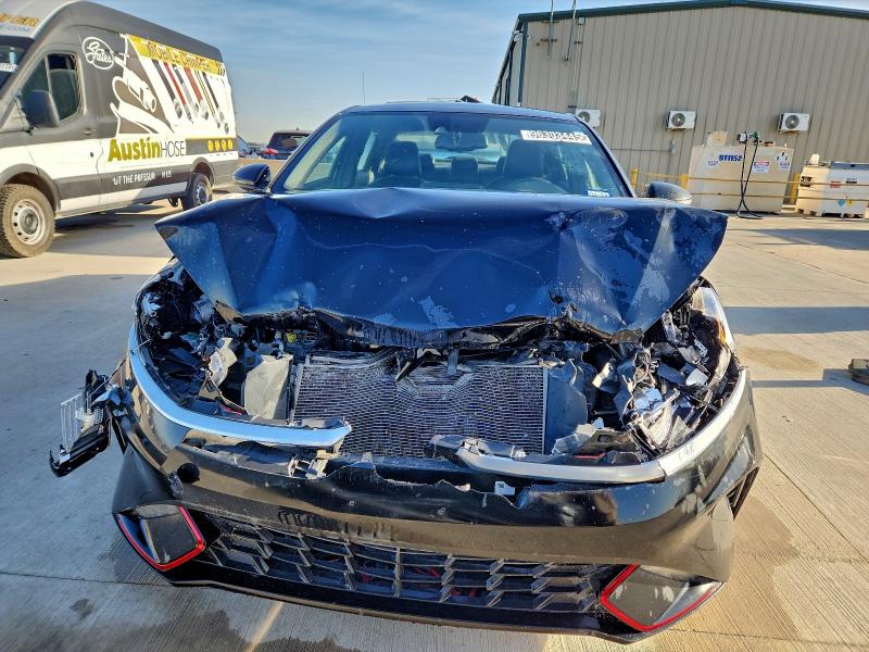 Фото 5 - KIA FORTE