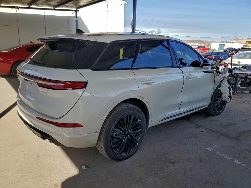 Фото 3 - LINCOLN CORSAIR