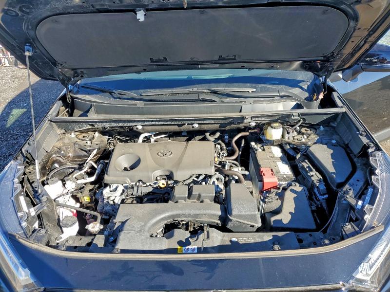 Фото 12 - TOYOTA RAV4