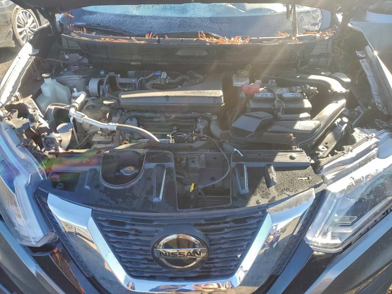 Фото 12 - NISSAN ROGUE