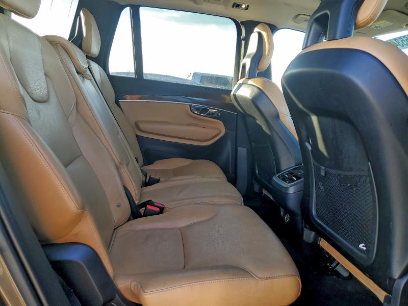 Фото 11 - VOLVO XC90