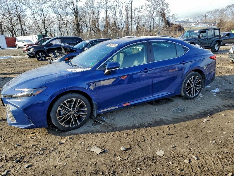 Фото 1 - TOYOTA CAMRY