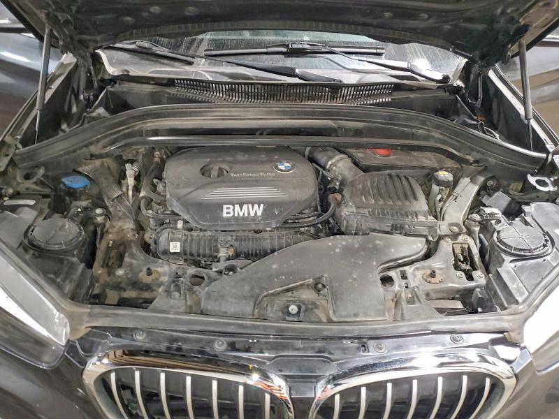 Фото 12 - BMW X1