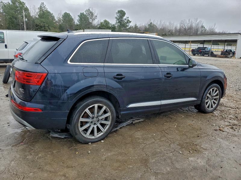 Фото 3 - AUDI Q7