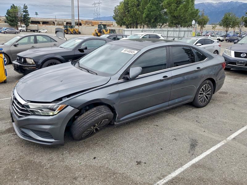 Фото 1 - VOLKSWAGEN JETTA