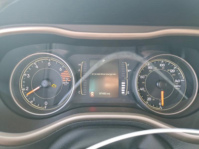 Фото 9 - JEEP GRAND CHER