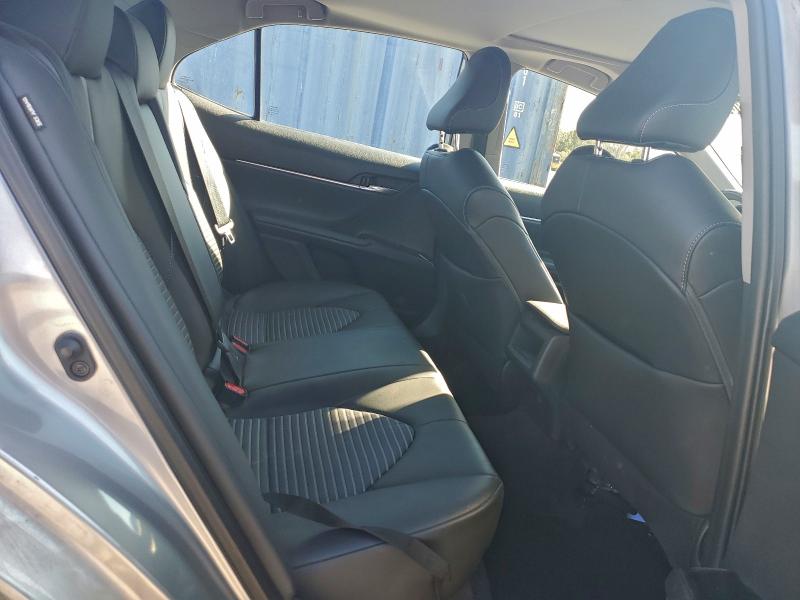 Фото 10 - TOYOTA CAMRY