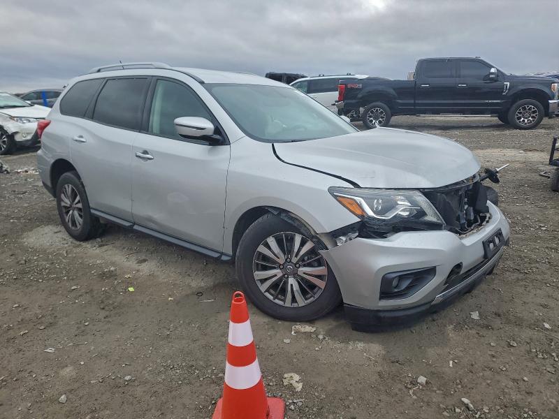 Фото 4 - NISSAN PATHFINDER