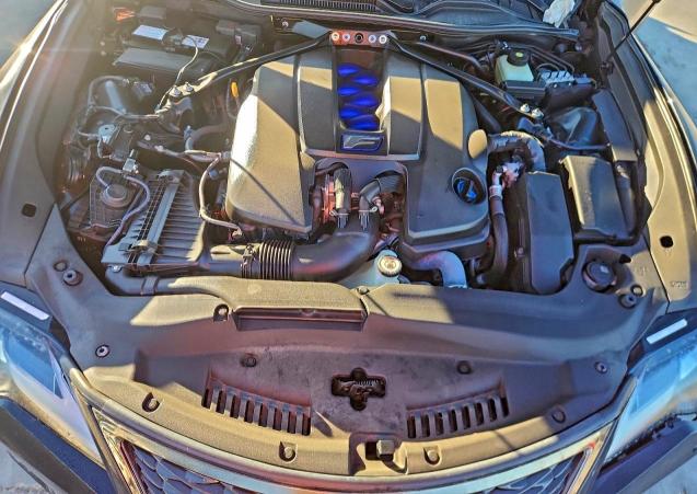 Фото 11 - LEXUS RC