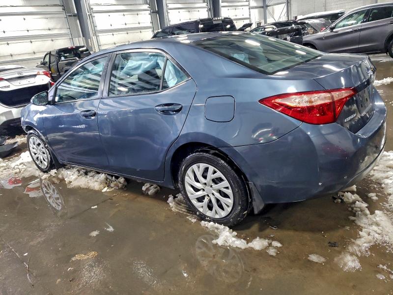 Фото 2 - TOYOTA COROLLA