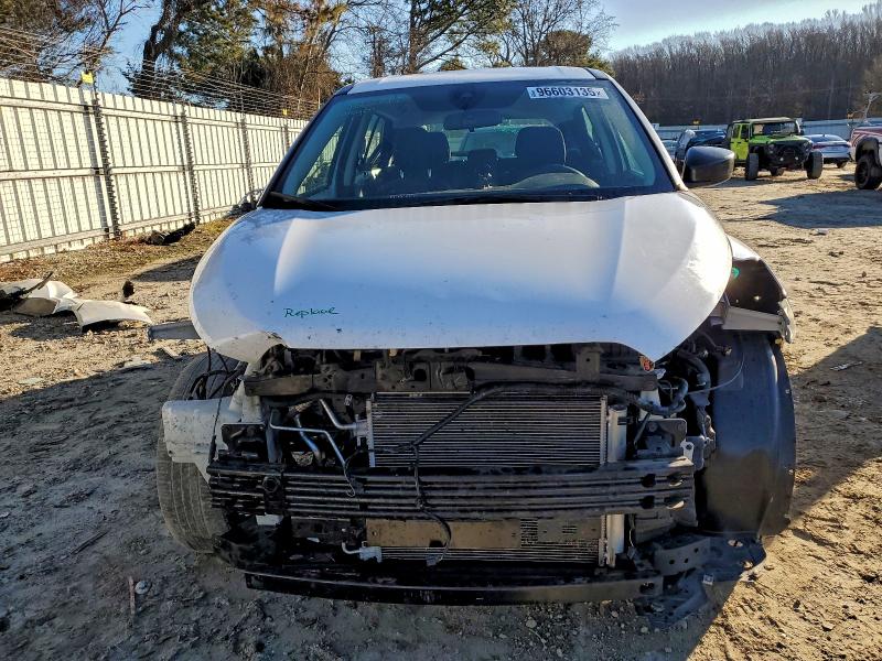 Фото 5 - NISSAN KICKS