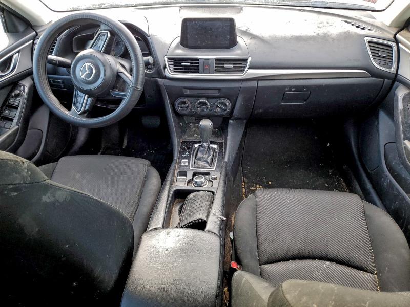 Фото 8 - MAZDA 3