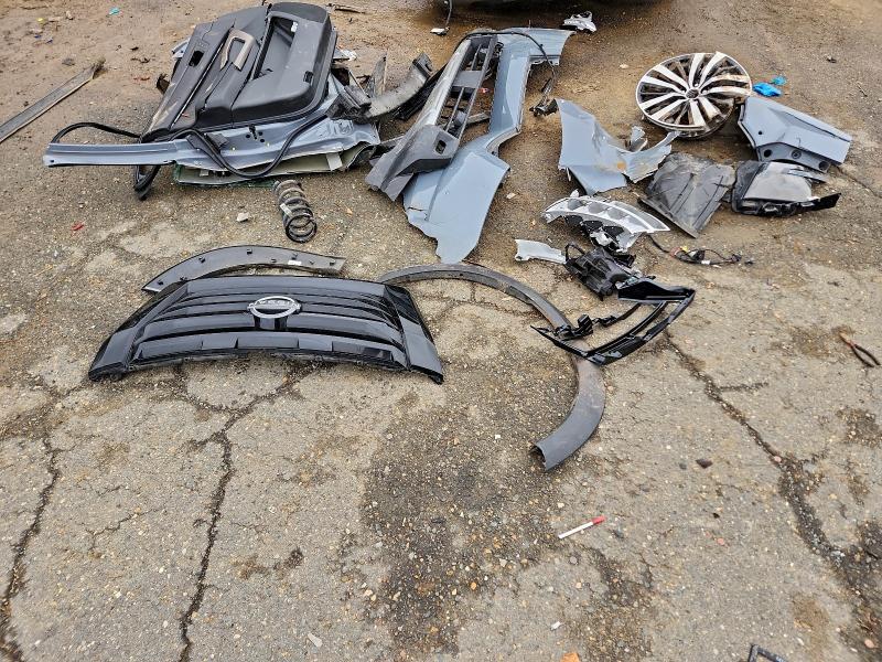 Фото 13 - NISSAN PATHFINDER