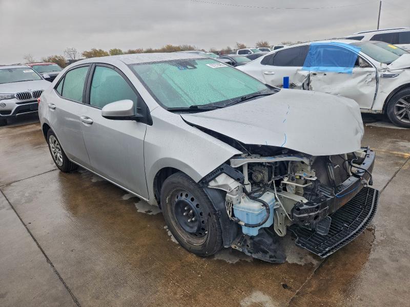 Фото 4 - TOYOTA COROLLA