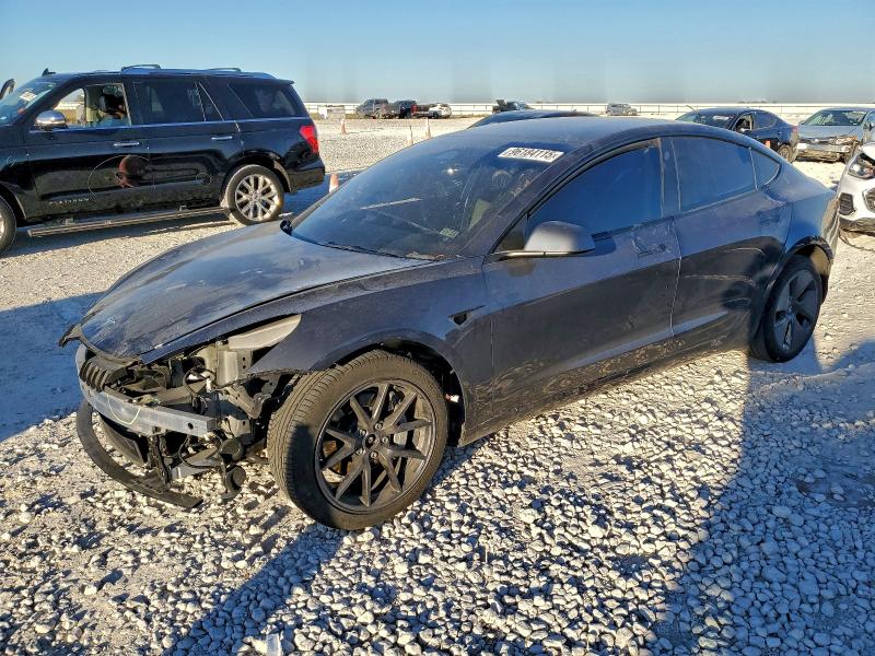 Фото 1 - TESLA MODEL 3