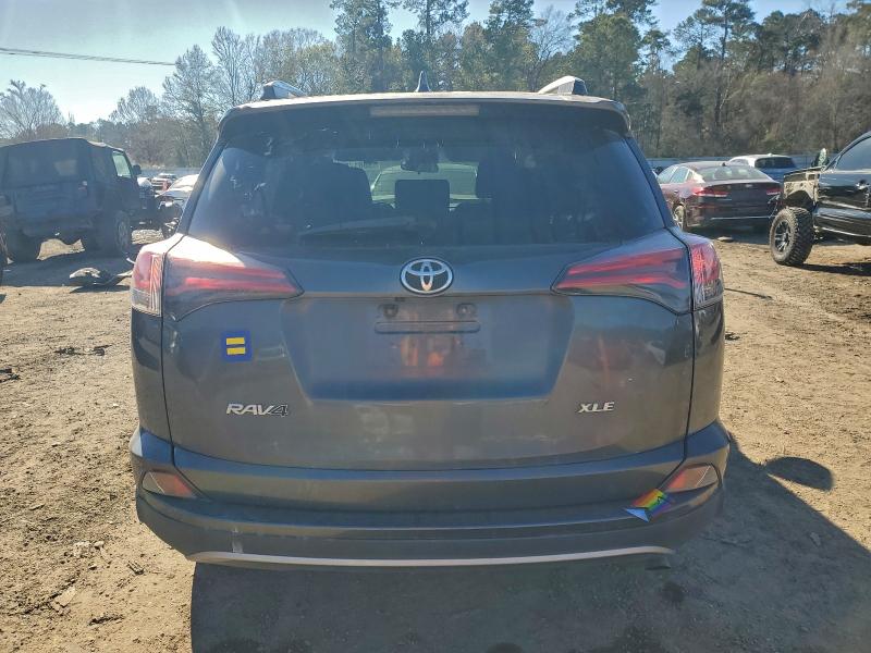 Фото 6 - TOYOTA RAV4