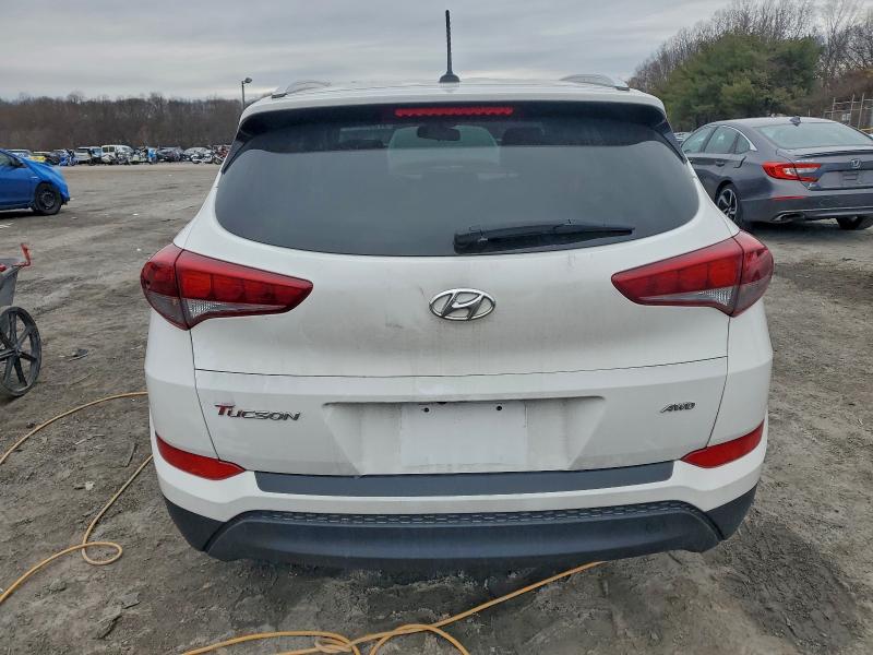Фото 6 - HYUNDAI TUCSON
