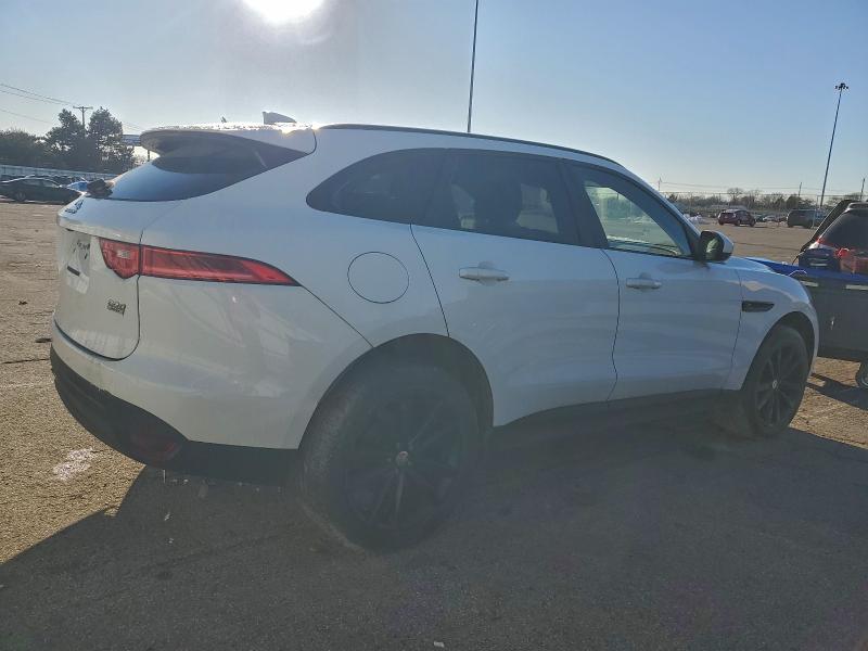 Фото 3 - JAGUAR F-PACE
