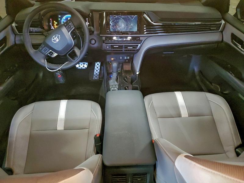 Фото 8 - TOYOTA CAMRY