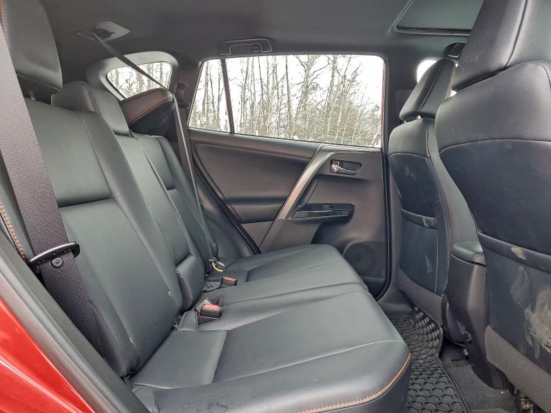 Фото 11 - TOYOTA RAV4