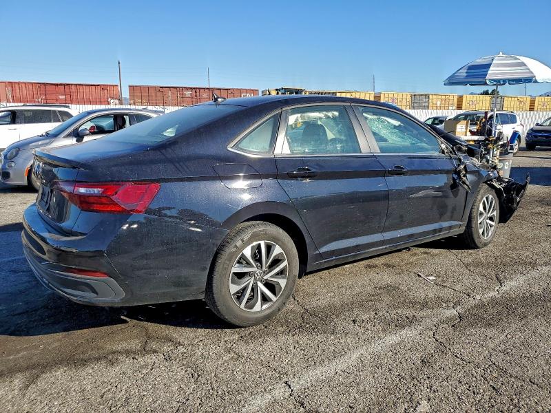 Фото 3 - VOLKSWAGEN JETTA