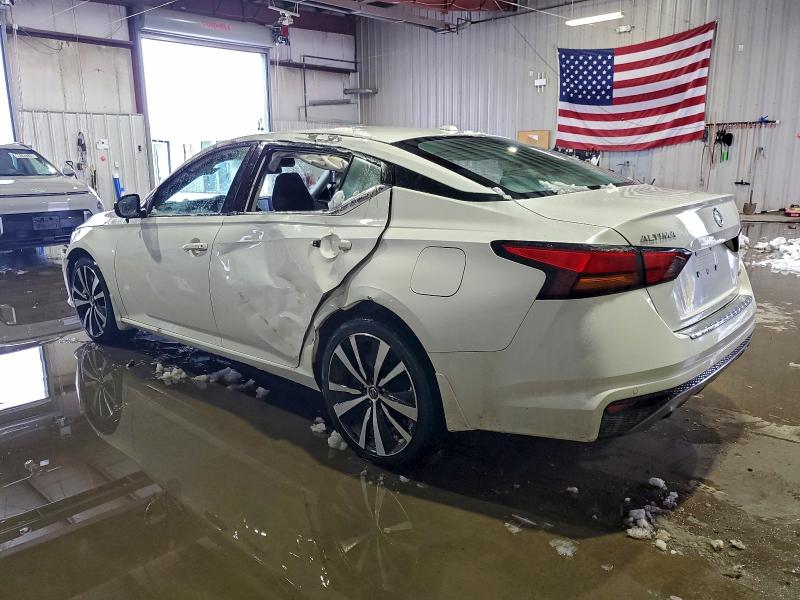 Фото 2 - NISSAN ALTIMA