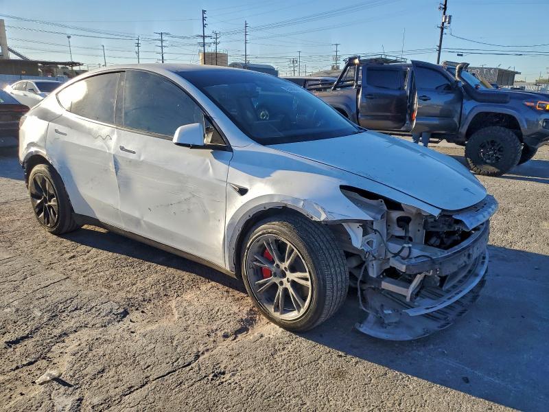Фото 4 - TESLA MODEL Y