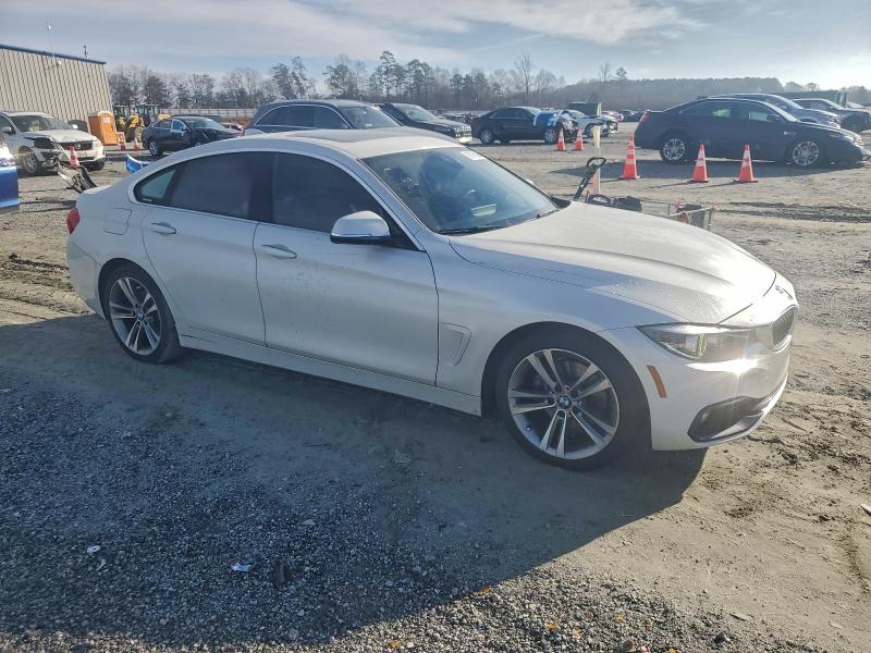 Фото 4 - BMW 4 SERIES