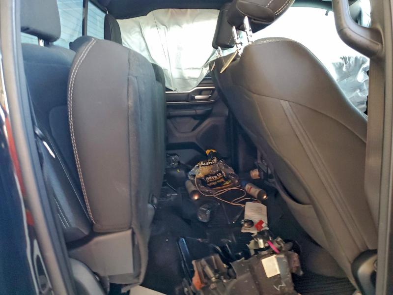 Фото 10 - RAM 1500