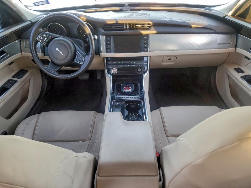 Фото 8 - JAGUAR XF