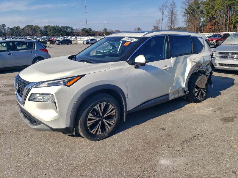 Фото 1 - NISSAN ROGUE