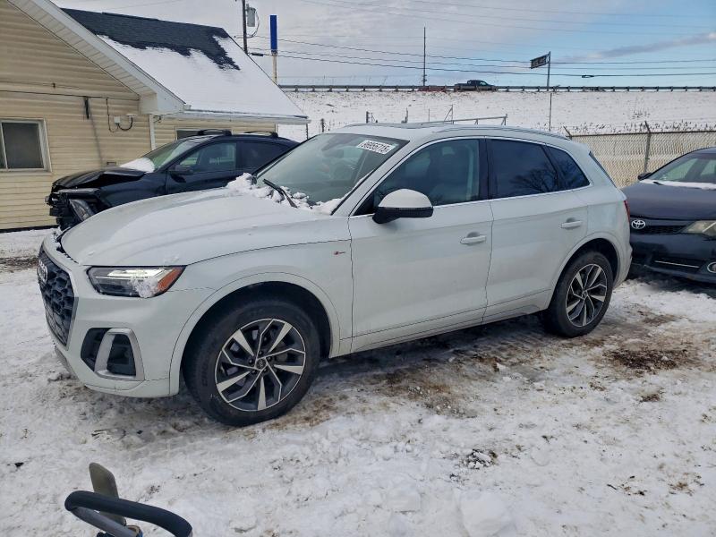 Фото 1 - AUDI Q5