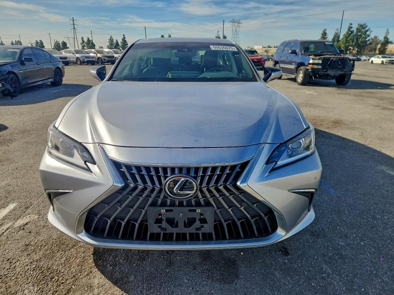 Фото 5 - LEXUS ES350