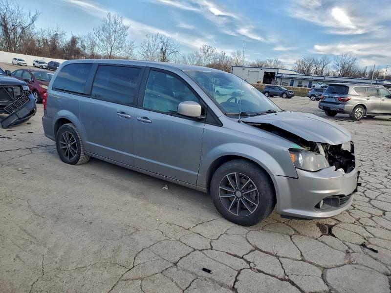 Фото 4 - DODGE CARAVAN